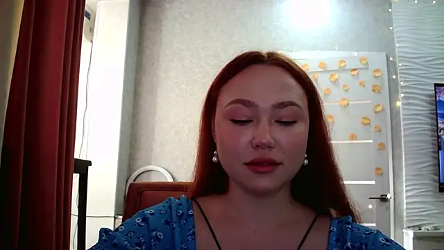 LolaMint  online show from October 20, 2025, 10:05 am