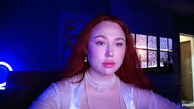 LolaMint  online show from November 1, 2025, 12:32 pm