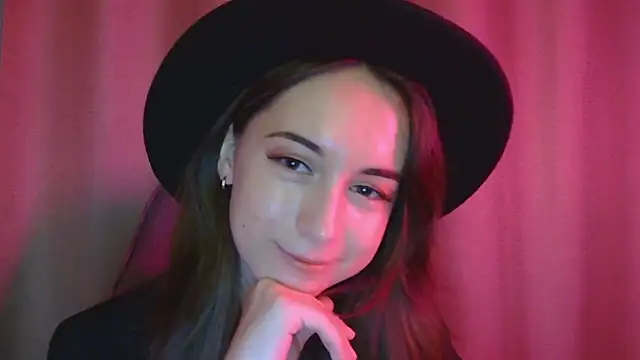 Snapshot of VeraLush chatting on November 5, 2025, 1:25 pm VeraLush online show from November 5, 2025, 1:25 pm