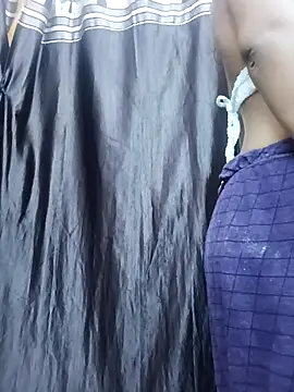 Snapshot of Hottypriya69 chatting on October 28, 2025, 3:55 pm Hottypriya69 online show from October 28, 2025, 3:55 pm