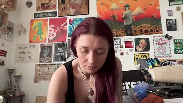 Snapshot of PauliinaBlue chatting on October 15, 2025, 9:06 am PauliinaBlue online show from October 15, 2025, 9:06 am