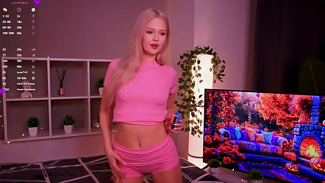 KaryTasch online show from November 17, 2025, 8:13 pm