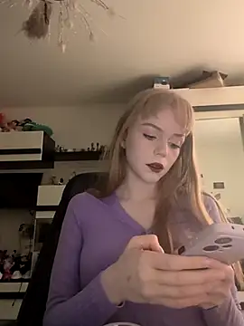 OpheliaMills online show from October 12, 2025, 10:38 am