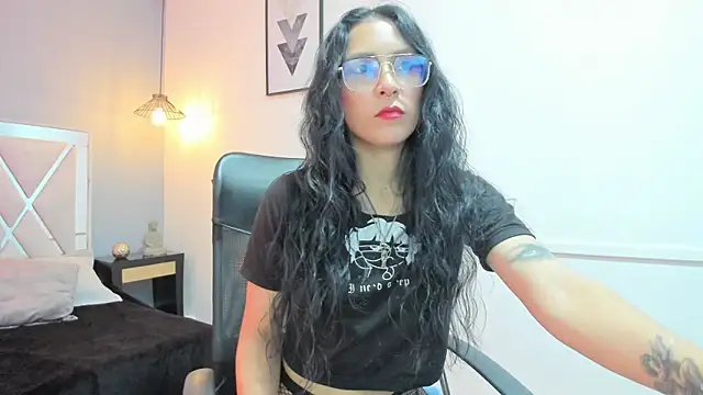 Snapshot of Maite_black chatting on November 28, 2025, 2:45 am Maite black online show from November 28, 2025, 2:45 am