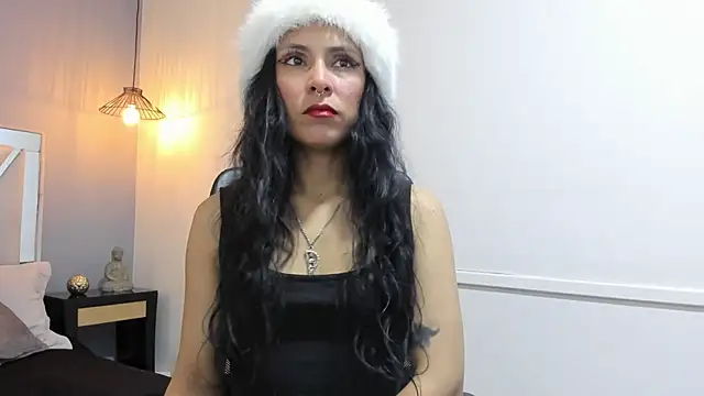 Snapshot of Maite_black chatting on November 27, 2025, 2:45 am Maite black online show from November 27, 2025, 2:45 am