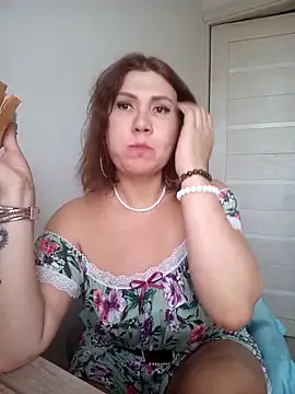 Ambika beauty online show from October 23, 2025, 12:59 pm