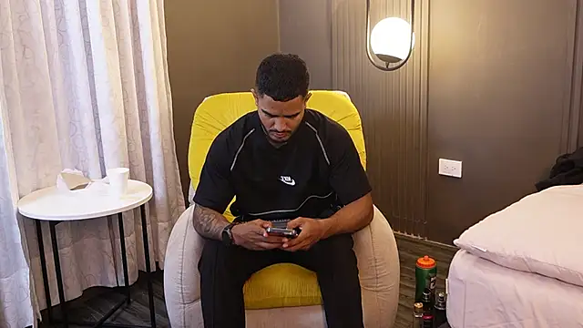 Reik Vonn online show from April 9, 2026, 12:00 pm