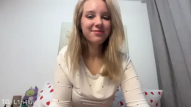 Snapshot of AIicaparkerc chatting on February 1, 2026, 12:31 am AIicaparkerc online show from February 1, 2026, 12:31 am