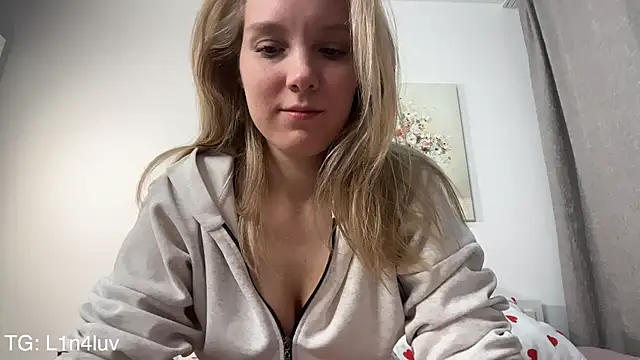 Snapshot of AIicaparkerc chatting on February 4, 2026, 4:24 pm AIicaparkerc online show from February 4, 2026, 4:24 pm