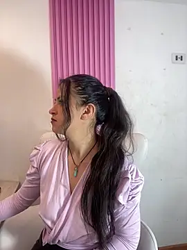 Snapshot of Fatimareid chatting on October 14, 2025, 10:27 am Fatimareid online show from October 14, 2025, 10:27 am