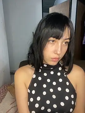 Die-lunara online show from November 3, 2025, 12:05 am