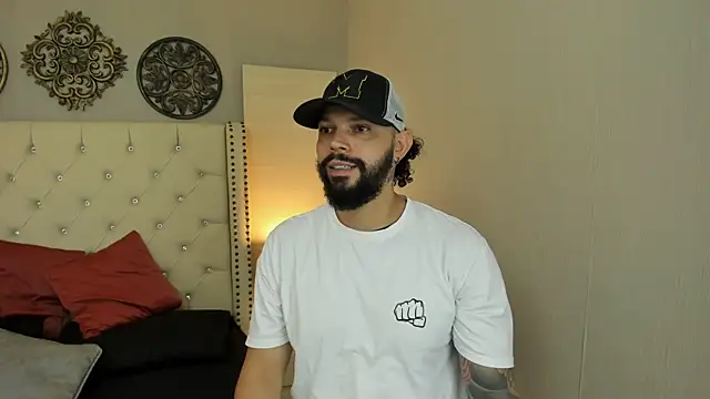 AlukardBig online show from October 16, 2025, 8:06 pm