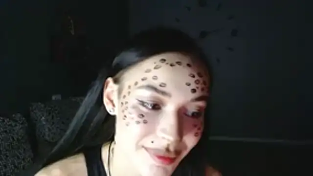 Daphne Darkthorn online show from October 31, 2025, 4:47 pm