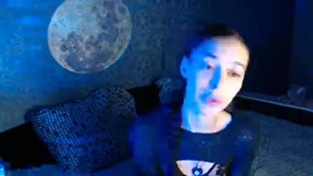 Daphne Darkthorn online show from November 13, 2025, 7:29 pm