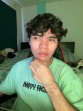 Im Camii online show from November 13, 2025, 4:11 pm