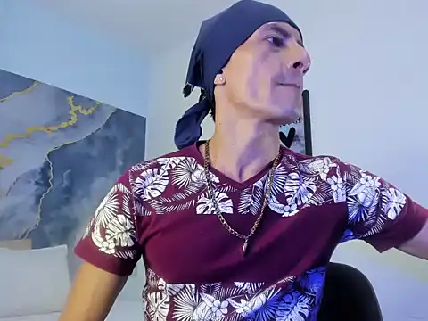 latin crissex online show from October 27, 2025, 12:28 pm