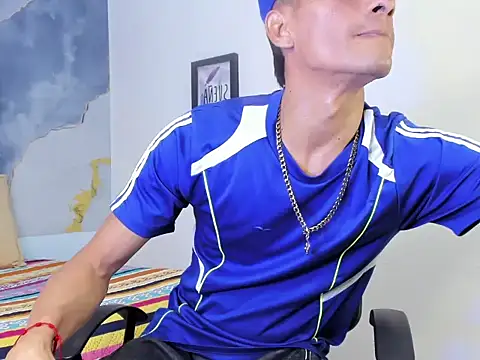 latin crissex online show from October 25, 2025, 11:53 am