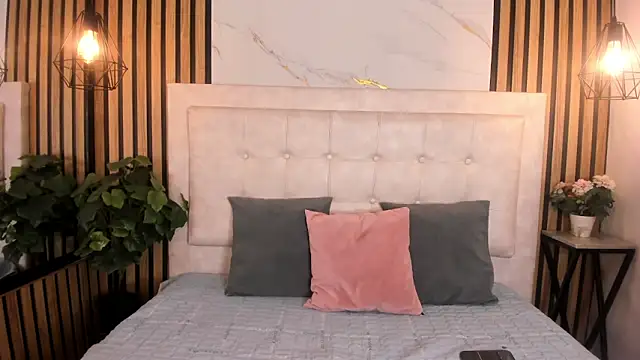 Sassha ferrer online show from February 15, 2026, 12:26 pm