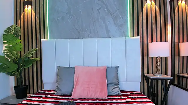 Sassha ferrer online show from February 13, 2026, 11:21 am