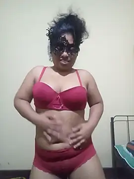 Snapshot of Expose_Queen chatting on February 16, 2026, 5:33 pm Expose Queen online show from February 16, 2026, 5:33 pm