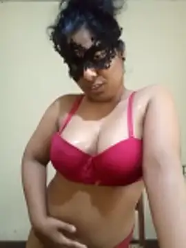 Snapshot of Expose_Queen chatting on February 25, 2026, 11:21 am Expose Queen online show from February 25, 2026, 11:21 am