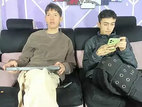 heyy noah11 online show from April 11, 2026, 1:37 pm