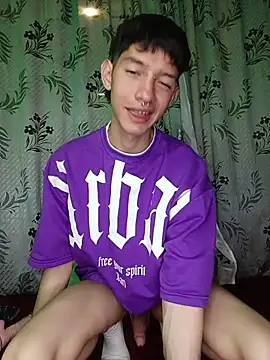 Snapshot of heyy_noah11 chatting on November 20, 2025, 1:39 am heyy noah11 online show from November 20, 2025, 1:39 am