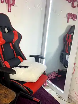 Snapshot of _Lissa_01 chatting on October 31, 2025, 2:30 am Lissa 01 online show from October 31, 2025, 2:30 am