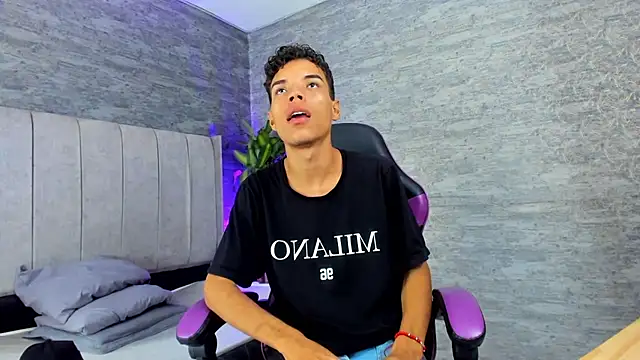 jhojan foxxx  online show from November 19, 2025, 8:31 pm