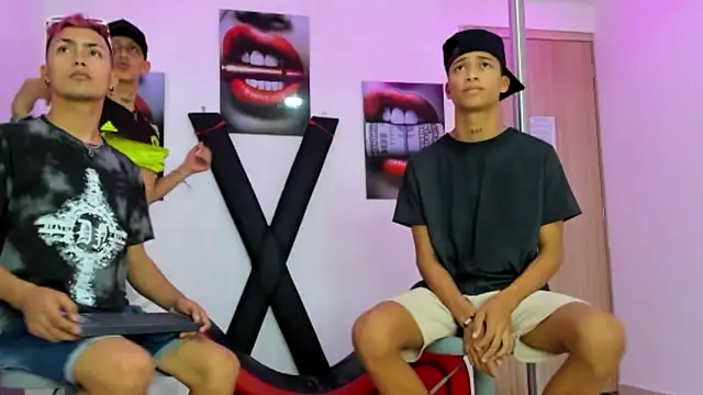 Snapshot of EMPIRE_BOYS1 chatting on November 1, 2025, 7:08 pm EMPIRE BOYS1 online show from November 1, 2025, 7:08 pm