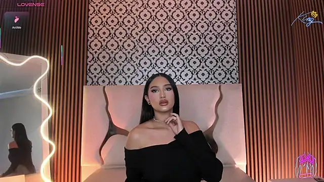 Snapshot of BEELLA_TAY1 chatting on February 16, 2026, 12:37 pm BEELLA TAY1 online show from February 16, 2026, 12:37 pm