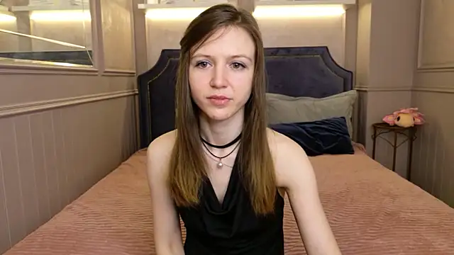 Kara Kirby online show from April 18, 2026, 5:43 am