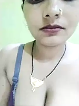 Snapshot of kiara-simmi chatting on November 5, 2025, 11:57 am kiara-simmi online show from November 5, 2025, 11:57 am