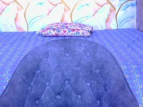 hii tanisha online show from April 2, 2026, 3:41 pm