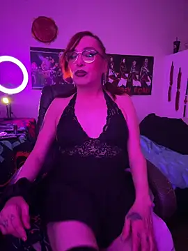 MiniMonroe online show from January 19, 2026, 11:36 am