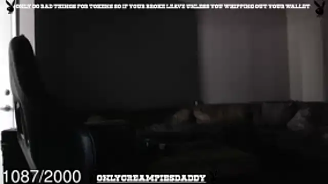 Snapshot of onlycreampiesdaddy chatting on May 20, 2026, 5:21 pm onlycreampiesdaddy online show from May 20, 2026, 5:21 pm