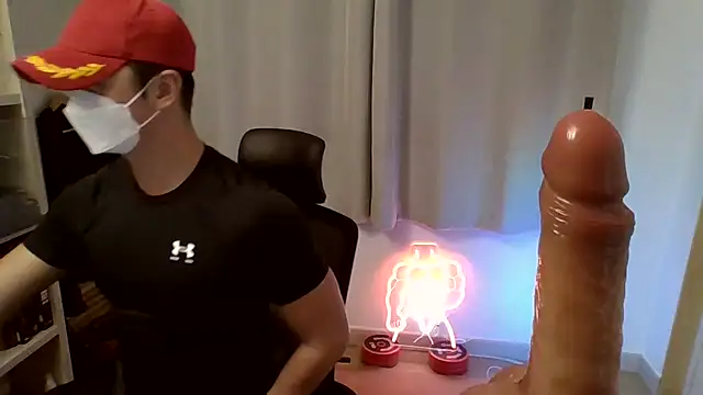 redcap1111 online show from November 10, 2025, 2:44 pm