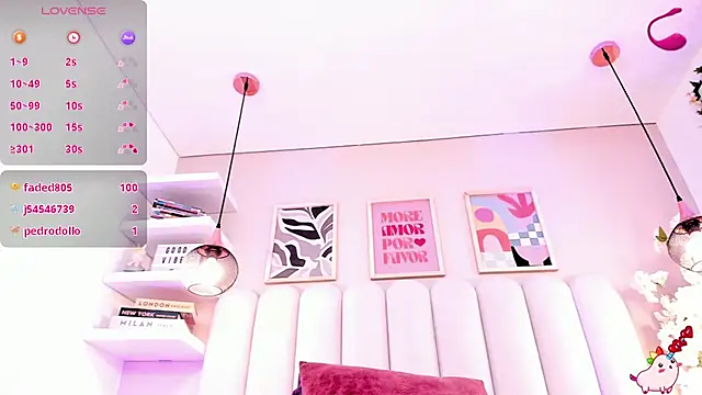 Snapshot of Isabella__gonzalez_ chatting on November 19, 2025, 9:42 am Isabella gonzalez online show from November 19, 2025, 9:42 am