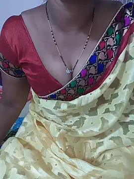 Snapshot of Best_Kannada_Couple chatting on May 13, 2026, 5:47 am Best Kannada Couple online show from May 13, 2026, 5:47 am