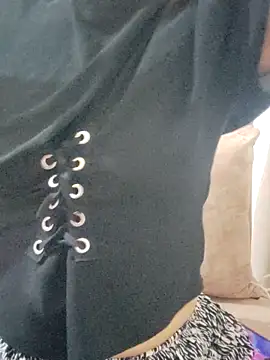 Tanha18 online show from February 14, 2026, 12:27 pm