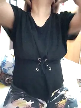 Tanha18 online show from April 10, 2026, 12:56 pm