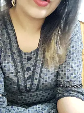 Tanha18 online show from November 10, 2025, 12:32 pm