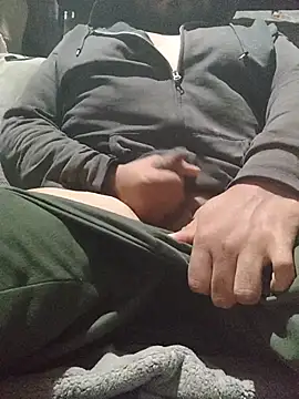 Snapshot of axel-spr chatting on December 3, 2025, 4:46 am axel-spr online show from December 3, 2025, 4:46 am