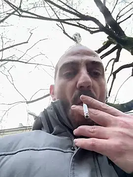 Snapshot of AlexGogo23 chatting on February 21, 2026, 7:43 am AlexGogo23 online show from February 21, 2026, 7:43 am