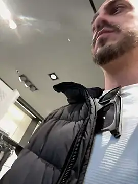 Snapshot of AlexGogo23 chatting on March 3, 2026, 1:29 pm AlexGogo23 online show from March 3, 2026, 1:29 pm