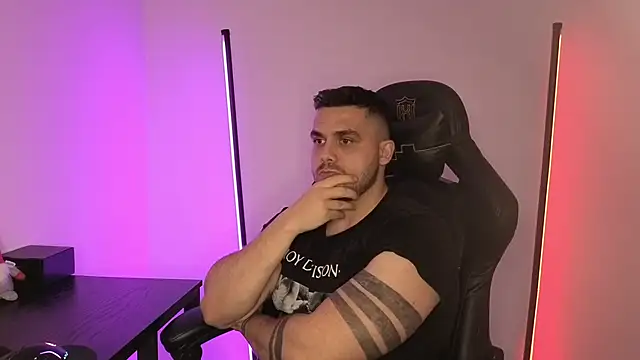 Danielbateson online show from January 14, 2026, 1:26 pm