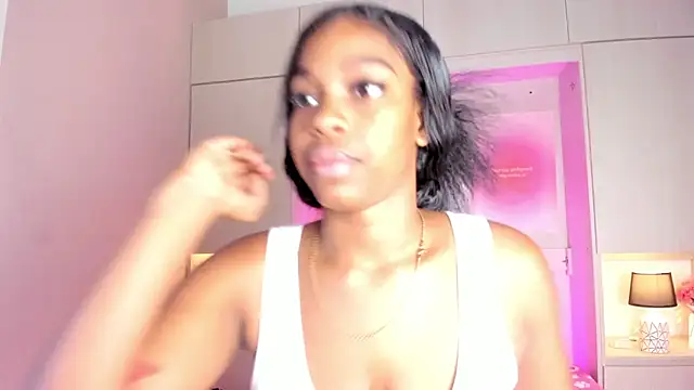 Snapshot of MaraBaker chatting on November 29, 2025, 12:27 pm MaraBaker online show from November 29, 2025, 12:27 pm