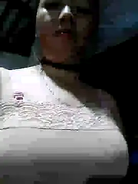 Yanmey online show from October 17, 2025, 10:44 pm