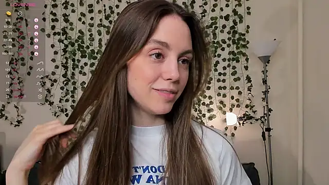 sweet and flirt online show from November 7, 2025, 7:57 am