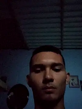 Rayangiss online show from November 18, 2025, 3:32 am